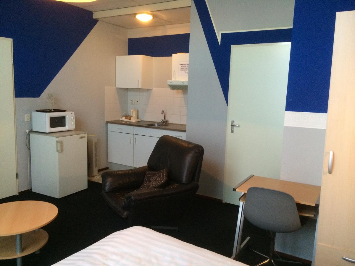 Hotel De Blauwe Vogel 베르헨옵쏨 객실 사진